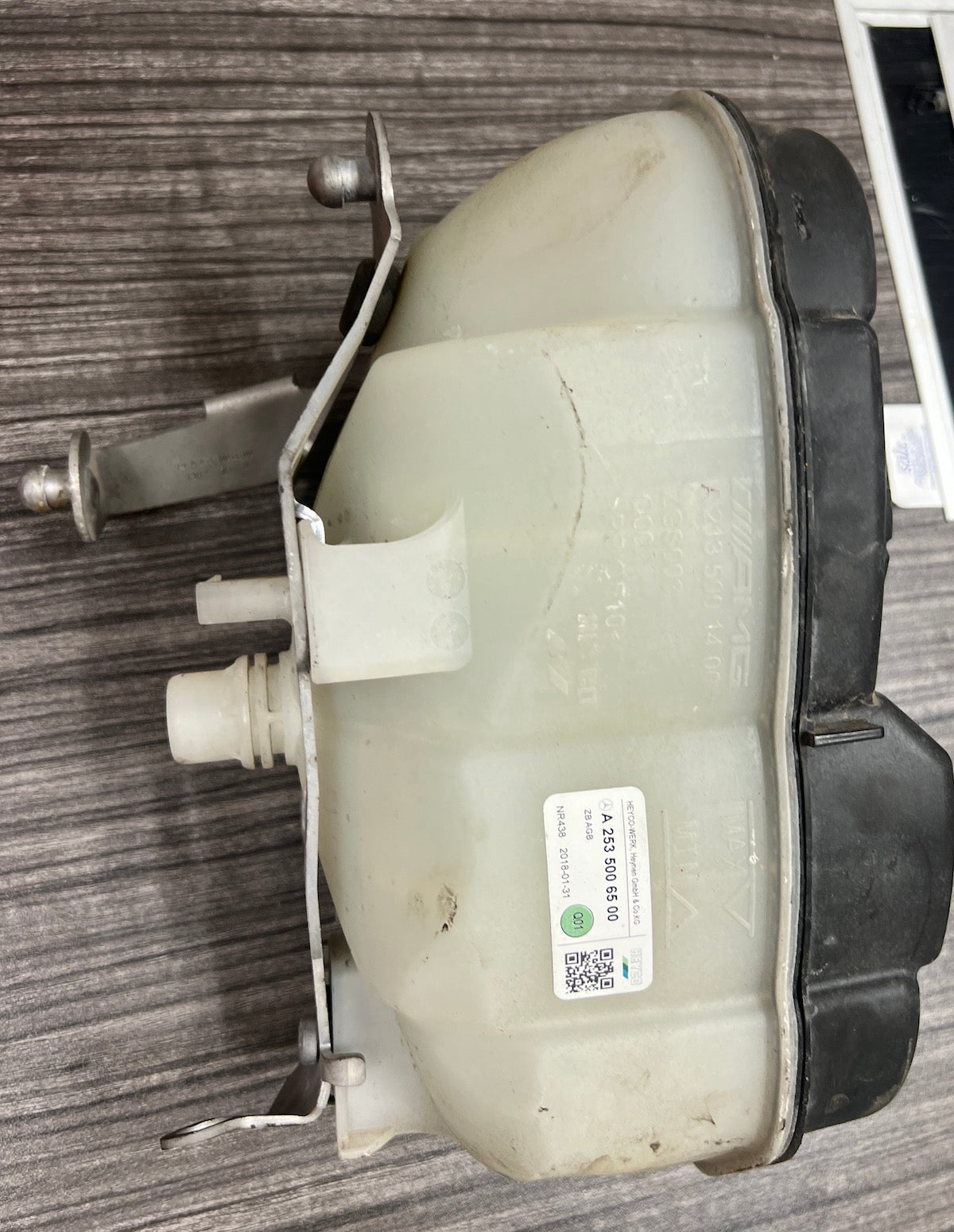 MERCEDES X253 GLC63 GLC43 GLC300 ENGINE COOLANT EXPANSION RESERVOIR TANK OEM